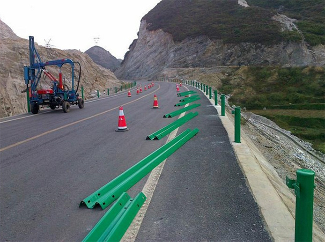 鄂州高速公路护栏的设计要素有哪些？