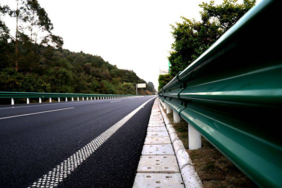 鄂州高速公路护栏的常用类型